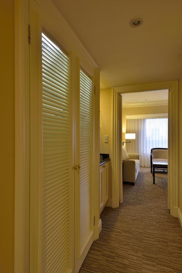 The Sherwood Taipé Exterior foto A suite at the Ritz-Carlton, Boston